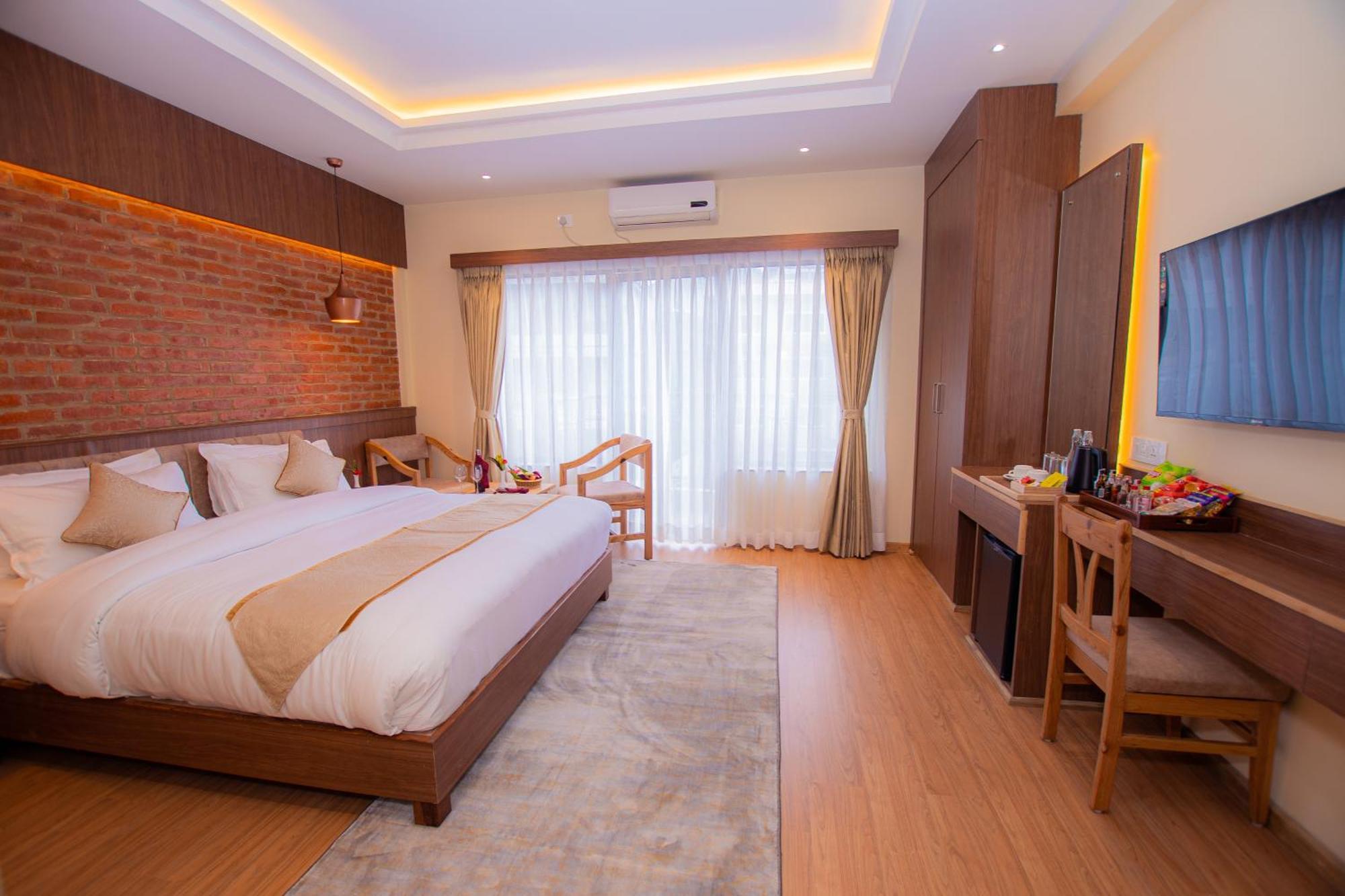 Temple Himalaya Hotel & Spa Pokhara Exteriör bild
